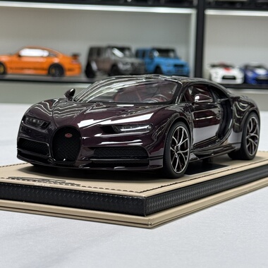 MR 1/18 布加迪Chiron 红色碳纤维硬顶跑车树脂汽车模型 限量收藏