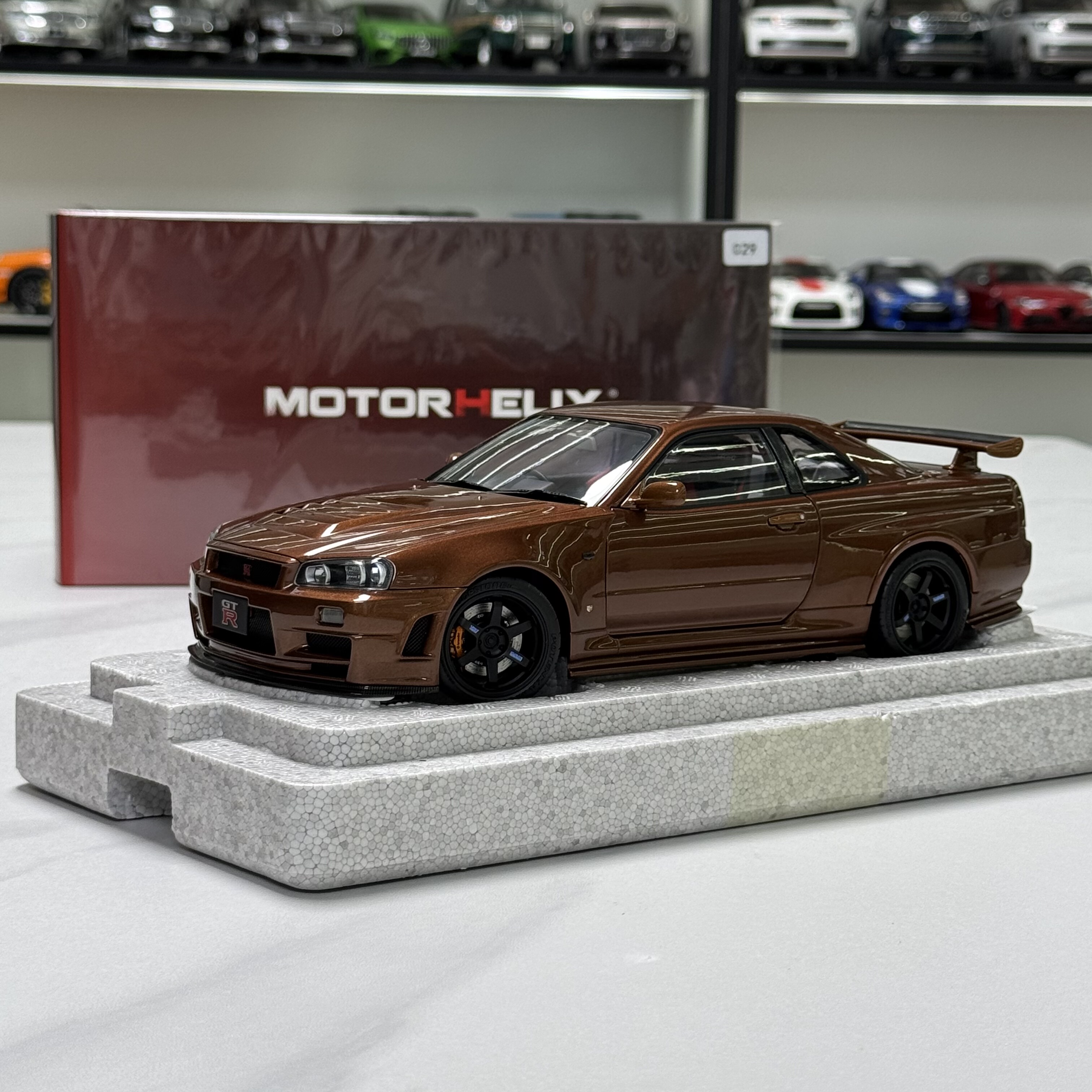 MH 1/18 尼桑R34 Nissan Skyline GT-R VERSION合金汽车模型