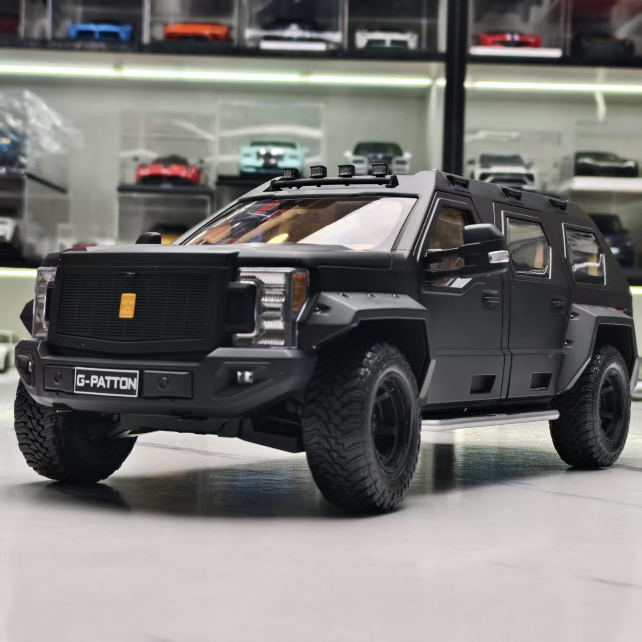 其輝原廠(chǎng)1:18 喬治巴頓G.Patton全開(kāi)越野車(chē)SUV合金汽車(chē)模型收藏品