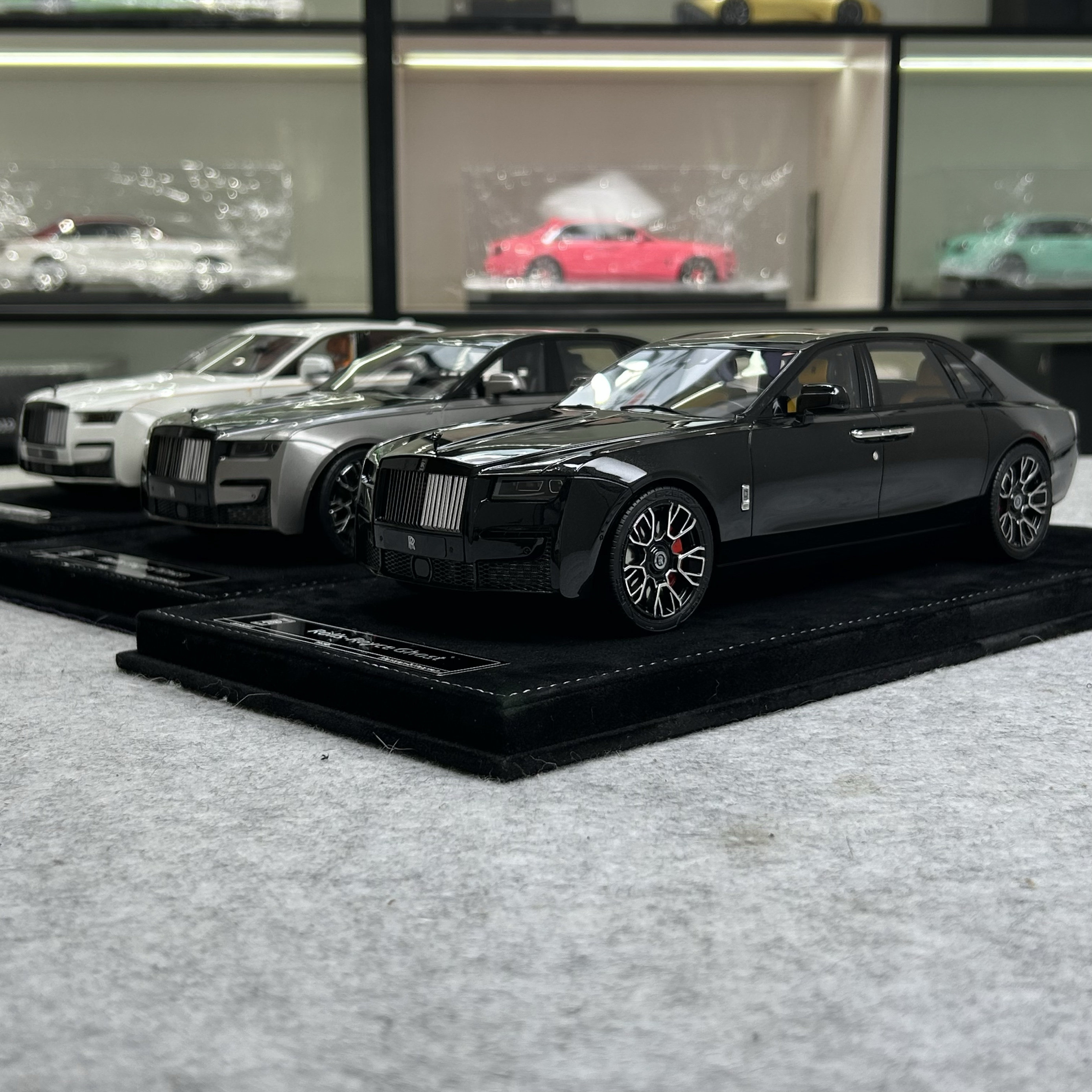HH Model 2024新款古斯特BB版限量版仿真树脂汽车模型1 18收藏不