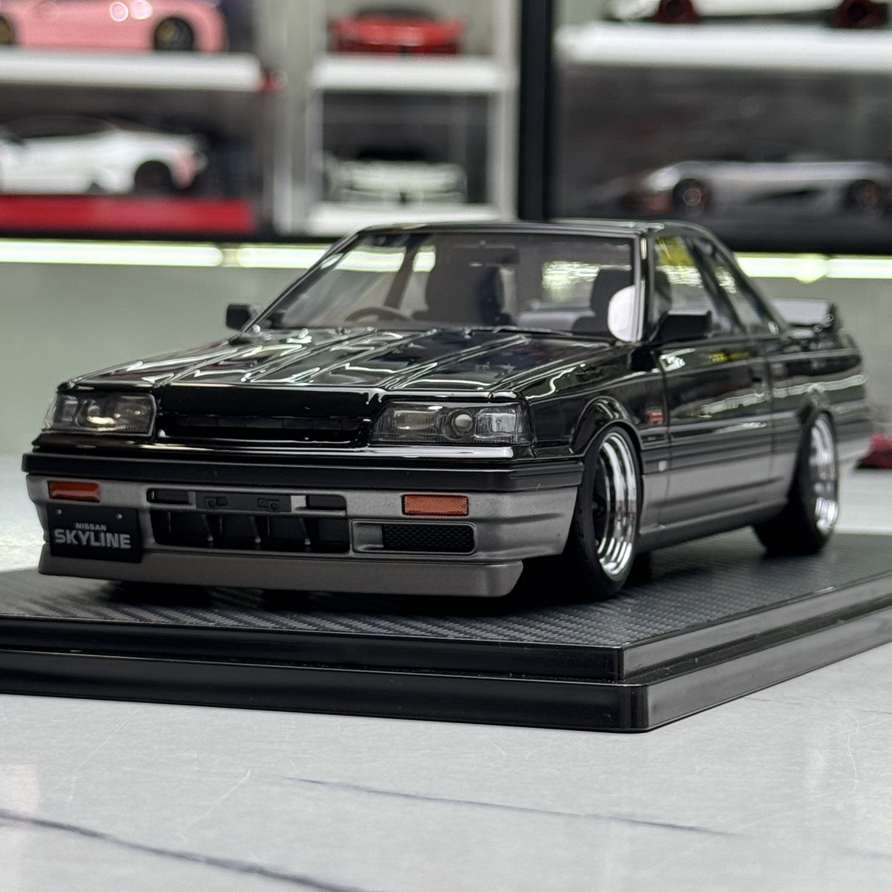 IG 日产尼桑Nissan Skyline GTR R31仿真树脂汽车模型1 18收藏