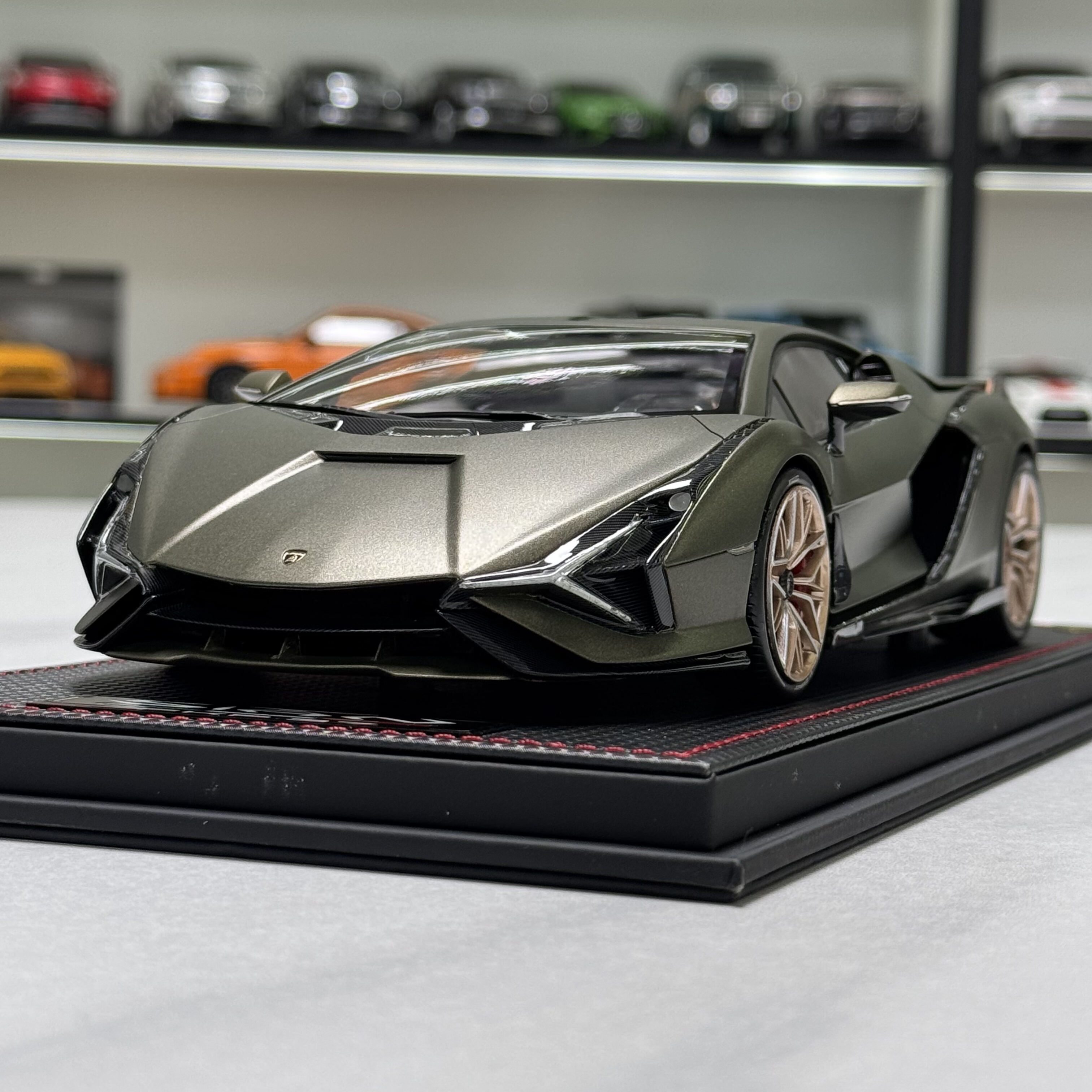 MR 1:18兰博基尼SIAN Roadster FKP37闪电敞篷硬顶版树脂汽车模型