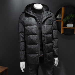 7400 冬季中长款羽绒服男白鸭绒连帽休闲保暖外套 P380 控价498起图片