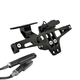 适用凯旋 Daytona 660 改装铝合金短尾戴通纳660后牌照架车牌支架