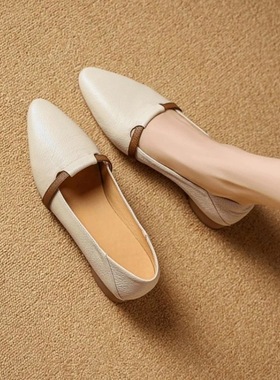 Sharp pointed loafers for women low heeled leather shoes女鞋