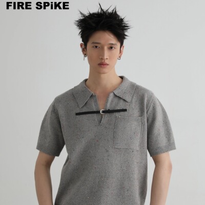 灰色肌理皮扣翻领休闲针织短袖