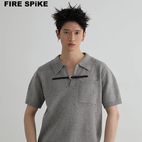 灰色肌理皮扣翻领休闲针织短袖