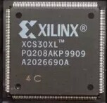 XCS30XL-4PQ208C