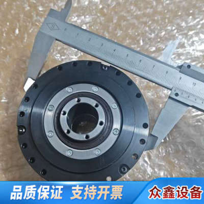 绿L G838A-S5B谐波减速机，。型号是L G.议价