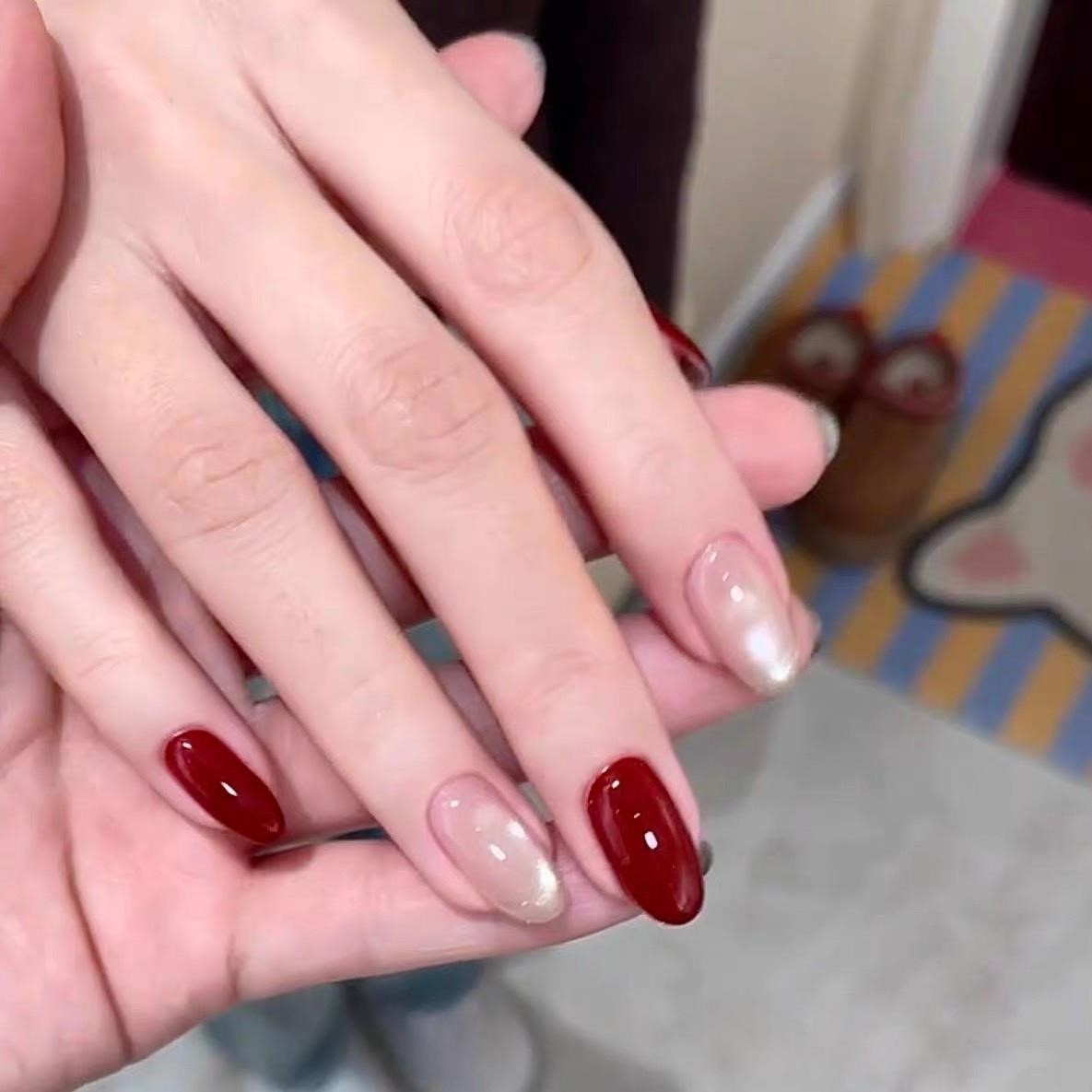 手工穿戴甲2026新年款酒红色裸色猫眼美甲新娘温柔气质显白指甲贴,彩妆/香水/美妆工具,穿戴甲/甲片,淘宝优惠券,粉丝福利购,淘宝优惠卷