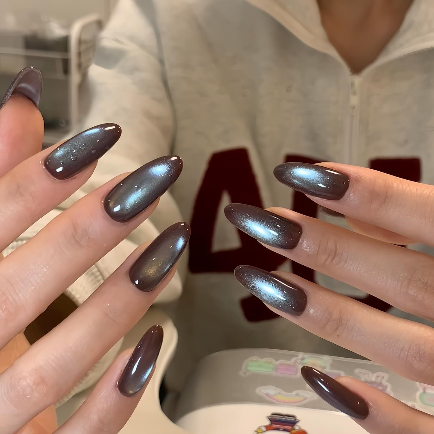 纯手工蓝棕色玻璃珠猫眼棕色美甲穿戴甲短款秋冬高级感小众显白,彩妆/香水/美妆工具,穿戴甲/甲片,淘宝优惠券,粉丝福利购,淘宝优惠卷