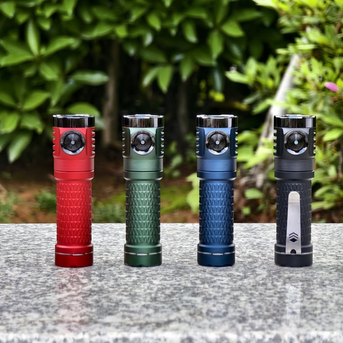 X4Q恒流萤火虫手电21700高显色