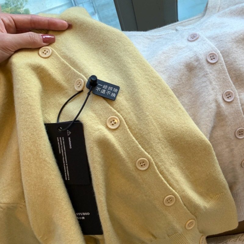 奶系温柔短款针织开衫女春秋气质内搭毛衣外套百搭减龄芥末黄上衣,女装/女士精品,毛针织衫,淘宝优惠券,粉丝福利购,淘宝优惠卷