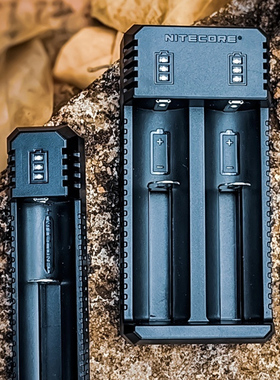 NITECORE Ui1/2多功能手电筒锂电池充电器21700/18650USB充电套装