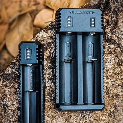 NITECORE Ui1/2多功能手电筒锂电池充电器21700/18650USB充电套装