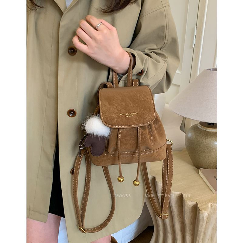 高级感时尚休闲双肩包包女2025新款秋冬复古磨砂质感学生通勤背包