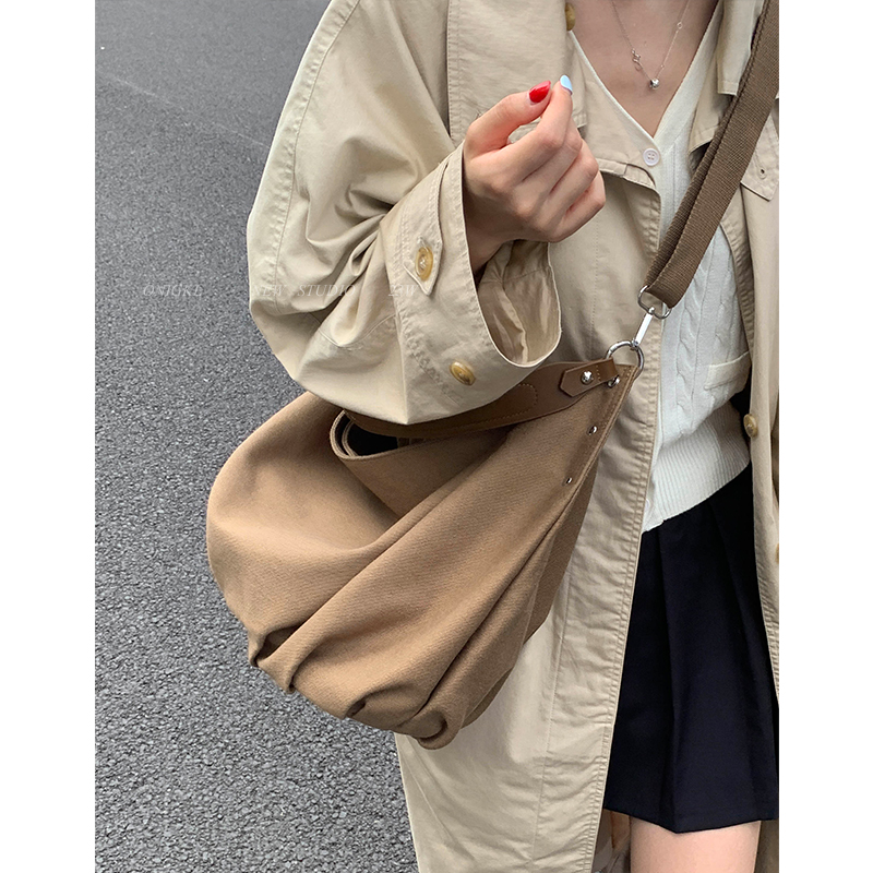 韩系复古斜挎托特包包女式2025新款潮秋冬大容量单肩包通勤腋下包