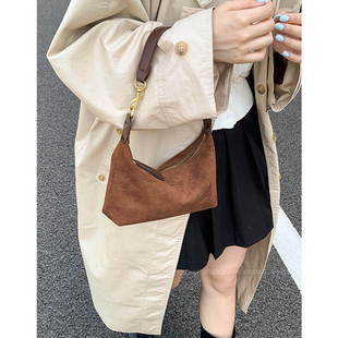 高级感复古手拎小包包女式2025新款单肩斜挎包磨砂质感手提饺子包