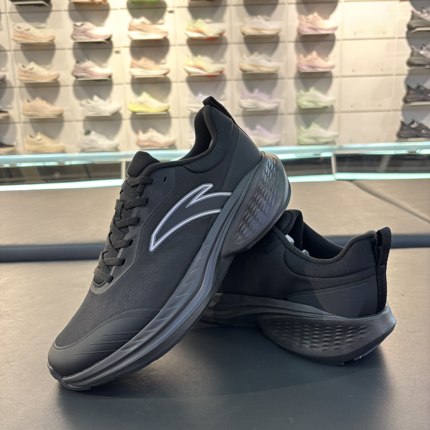 安踏跑步鞋男2025秋冬新款超轻软底防滑耐磨网面运动鞋112545519