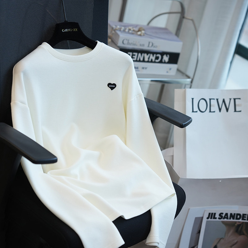 虫小小羊毛软糯爱心长袖打底衫