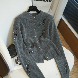 女毛衣外穿秋冬A57Q 绵羊毛手工钉珠垫肩针织开衫 虫小小 明星同款