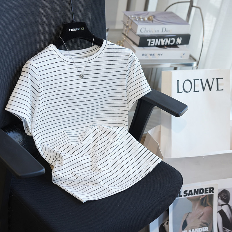 虫小小 经典黑白条纹圆领短袖T恤女上衣内搭打底衫春夏新款A110J