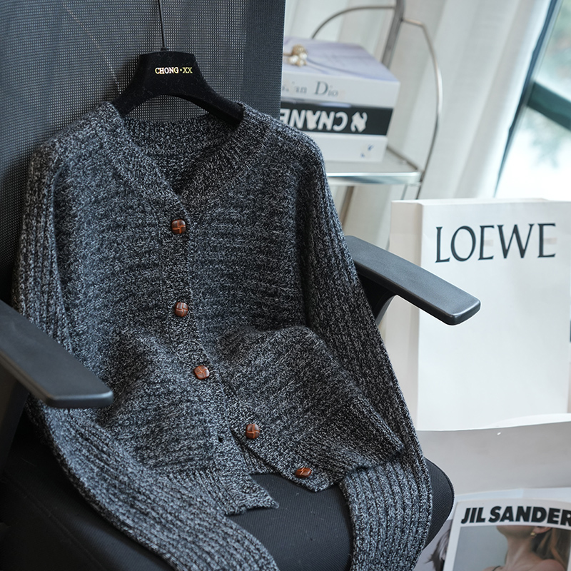 虫小小花纱羊毛蝙蝠袖针织开衫