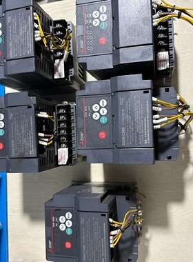 三菱变频器FR-CS84-050-60 剩余15台左右 三菱-议价