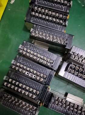 CJ1W-OD211  CJ1W-ID211  成色如图，便-议价