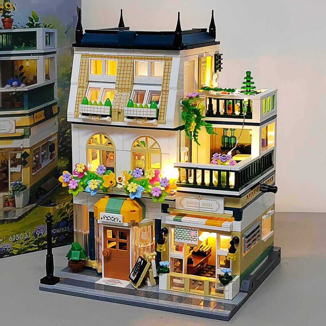 2025新款女孩系列拼装别墅房子益智积木花园酒店城堡女生玩具拼图,玩具/童车/益智/积木/模型,普通塑料积木,淘宝优惠券,粉丝福利购,淘宝优惠卷