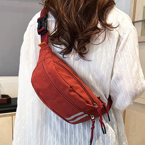 休闲胸包女斜挎包男背包运动腰包