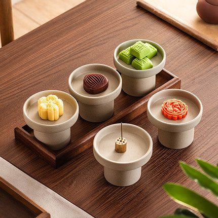 高档精致家用陶瓷果盘客厅茶几简约零食干果盘点心盘中古风高脚盘