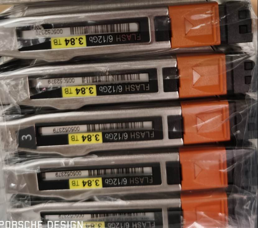 EMC Unity005052379 005052155 3.84TB 2.5 SAS 400F 550F 450F询 电脑硬件/显示器/电脑周边 其它电脑周边 原图主图