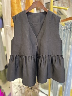 轻奢欧货原创设计宽松百搭V领无袖 丝毛马夹上衣马甲 娃娃款