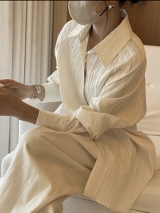 轻奢欧货原创设计宽松百搭长袖 女上衣 褶皱肌理感衬衫