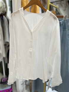 轻奢欧货原创设计宽松百搭V领长袖 女上衣 单排扣净色苎麻衬衫