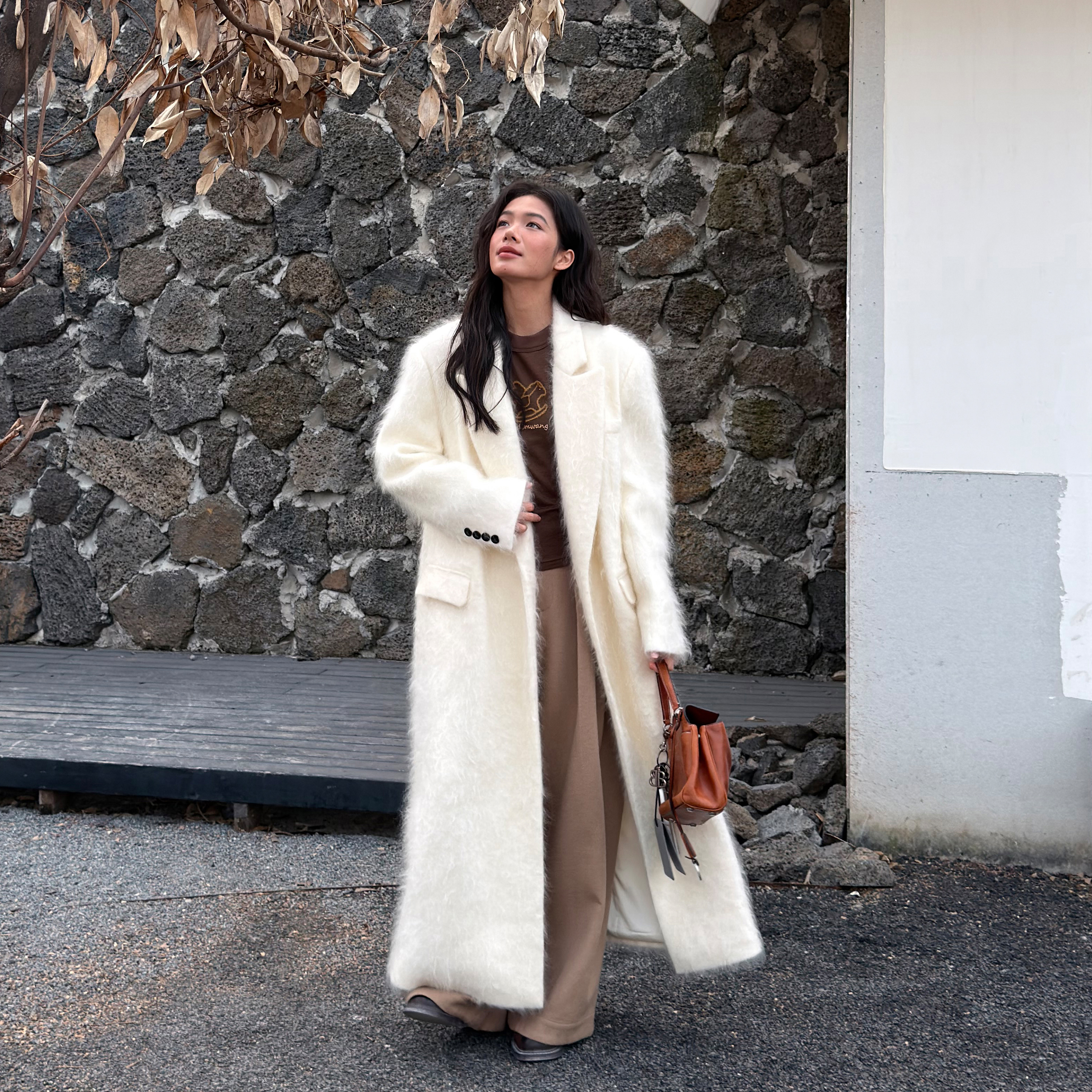 LEDIM WANG静奢长毛纯山羊绒大衣白色宽肩直筒长款外套女冬季新款