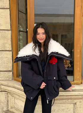 LEDIM WANG撞色毛毛大翻领棉服外套女藏青色温暖舒适25秋冬新款