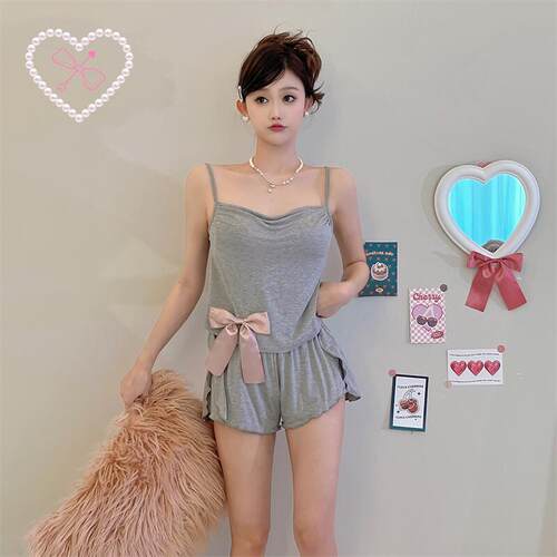 方潇文女纯欲少女睡衣