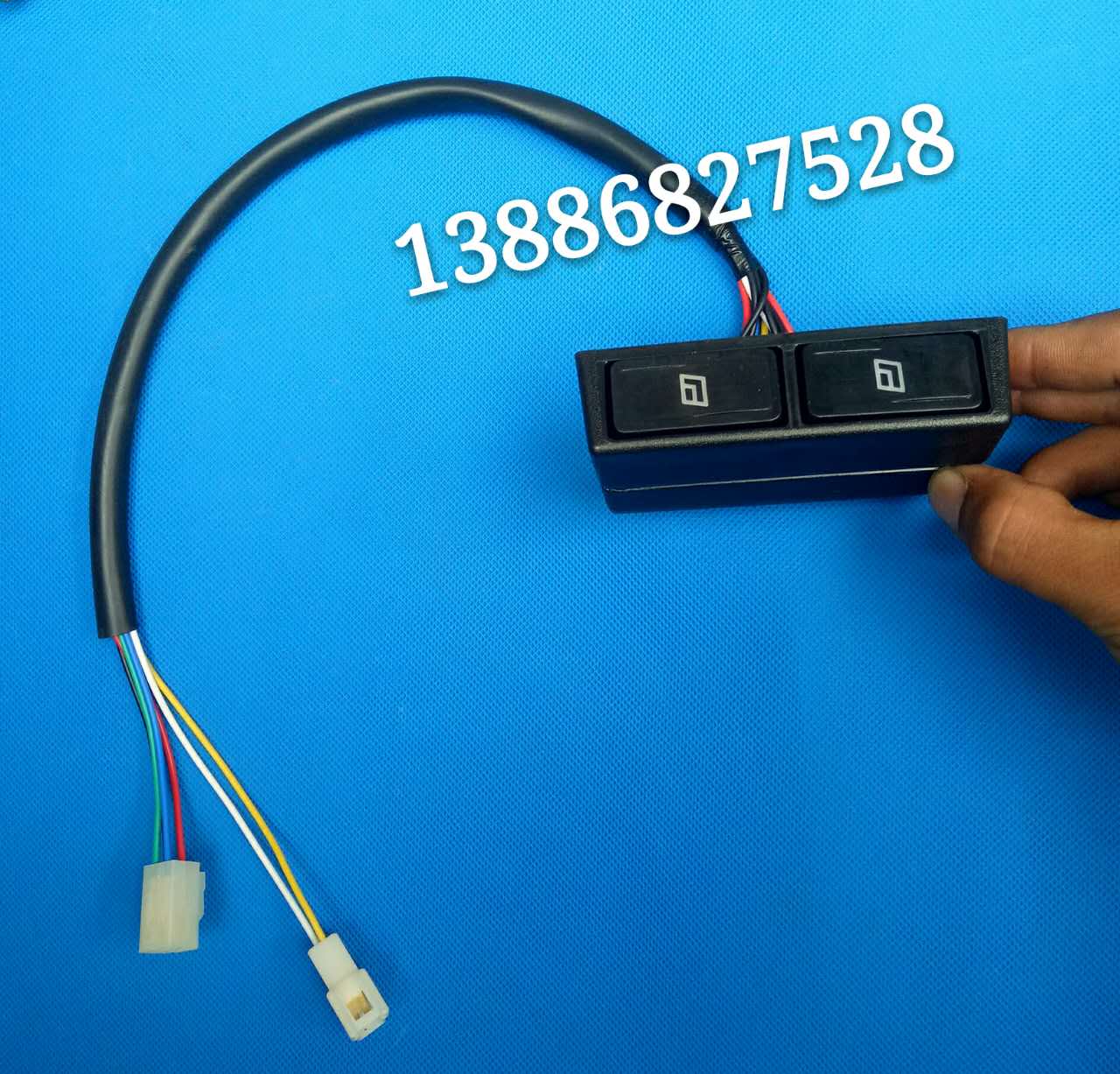 ¶«·ç153±¾²¿Ê®Í¨´óµØÉÂÆû»ªÉ½³µÃŲ£Á§µç¶¯Éý½µ¿ª¹Ø³µ´°Éý½µ¿ª¹Ø