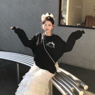 陈六六CHENLIULIU【kitty猫咪】蕾丝贴布绣卡通印花减龄宽松上衣