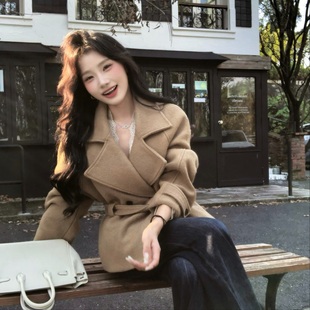 陈六六CHENLIULIU 秋冬复古气质时髦精设计感毛呢外套 伦敦往事