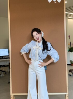 陈六六CHENLIULIU【奥黛小姐】春季清新天蓝色条纹蕾丝绑带衬衫