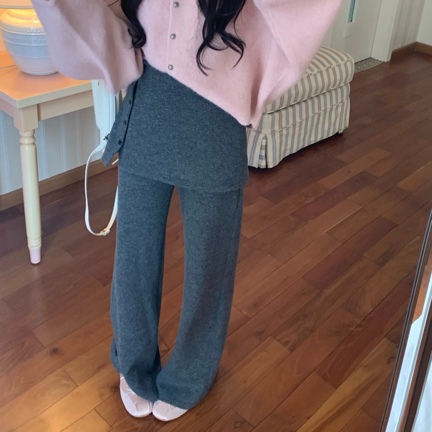 陈六六CHENLIULIU【出镜神裤】秋冬时髦精百搭屁帘显瘦微喇休闲裤