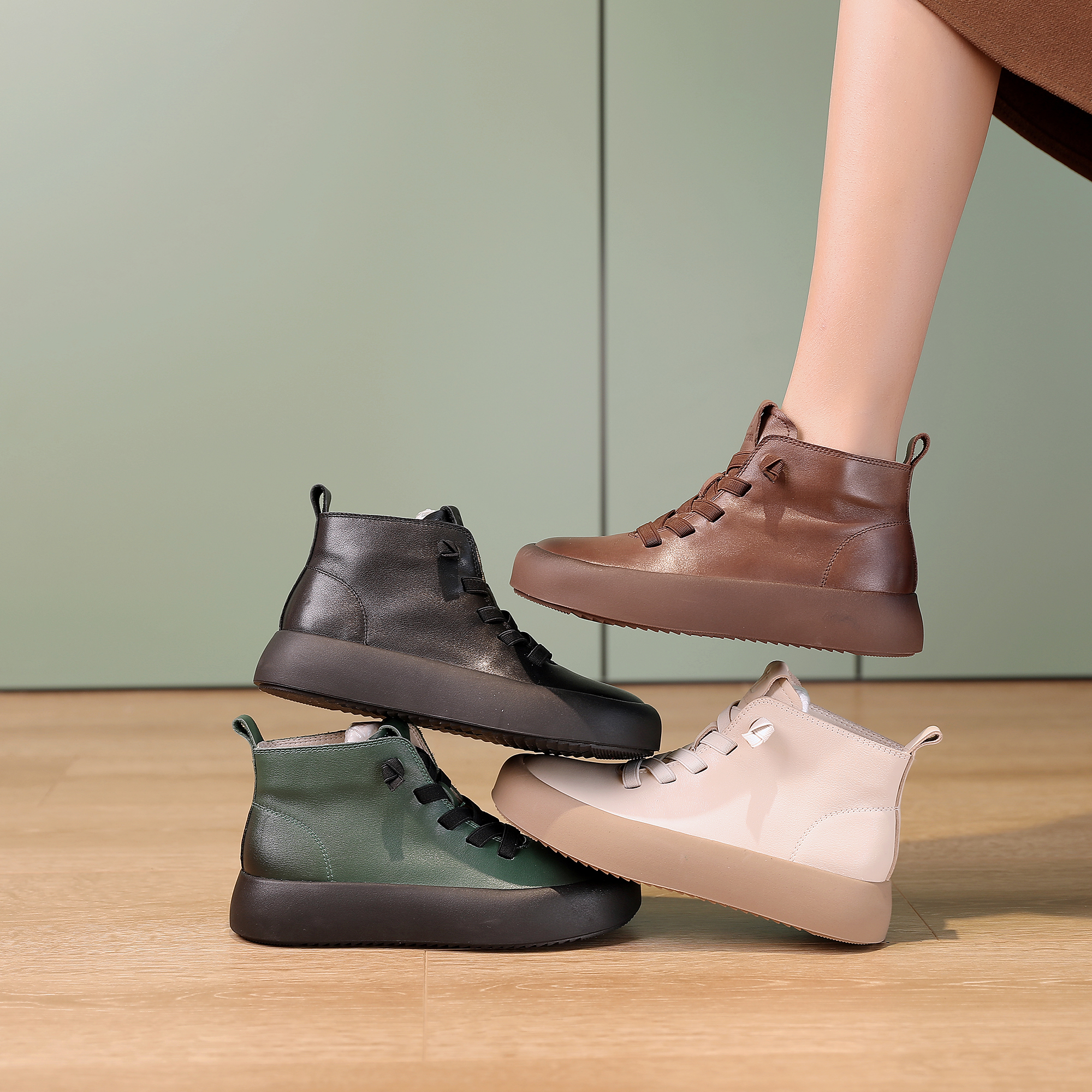 欧缘女鞋手工真皮马丁靴女2025秋季新款牛皮短筒靴子软底休闲短靴