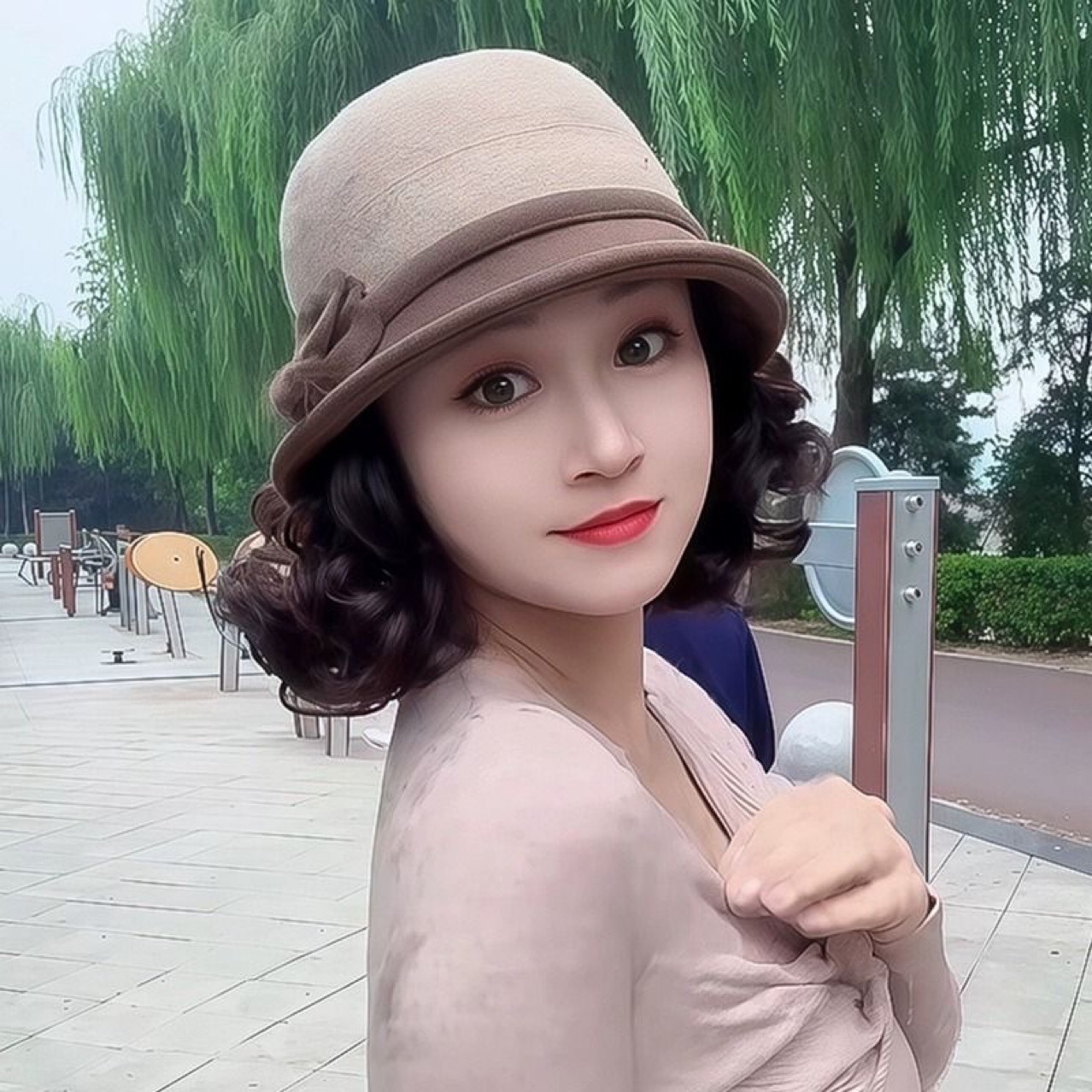 秋冬新款帽子假发一体加厚羊毛呢渔夫帽慵懒卷洋气减龄短卷发头套