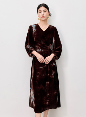 秋冬新款真丝丝绒法式垂感连衣裙女高级气质收腰设计感中长裙2397