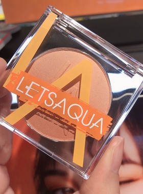 屈臣氏letsaqua自在玩色渐变腮红 蜜桃显白日落金橘温柔裸妆自然
