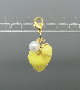 日本Curly Collection卷发女孩黄色大草莓小草莓珍珠拉链扣包挂件