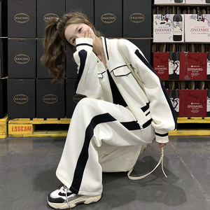 休闲穿搭米白色小外套卫衣配阔腿裤女春秋超火好看运动风两件套装图片